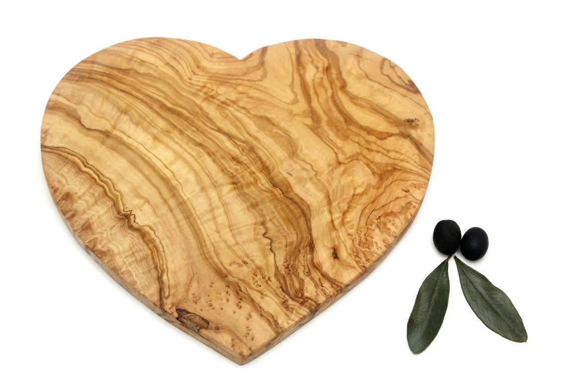 Olive Wood Heart Shaped Serving Board | Romantic dinner - DAGDEGshop