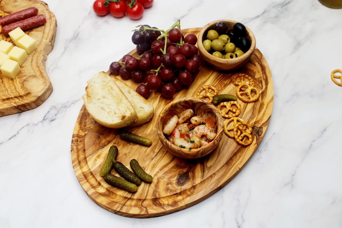 Olive Wood Oval Cutting Board , 35 x 25 cm , Kitchen Tool - DAGDEGshop